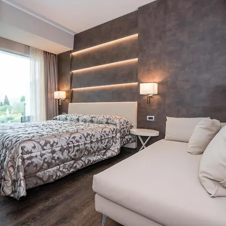 Hotel Giulietta Romeo 3*